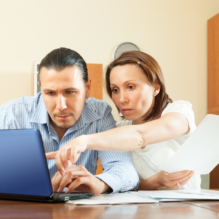 Personal Loan Problems? Why More People Choose Settle Loan Over Bajaj Finserv