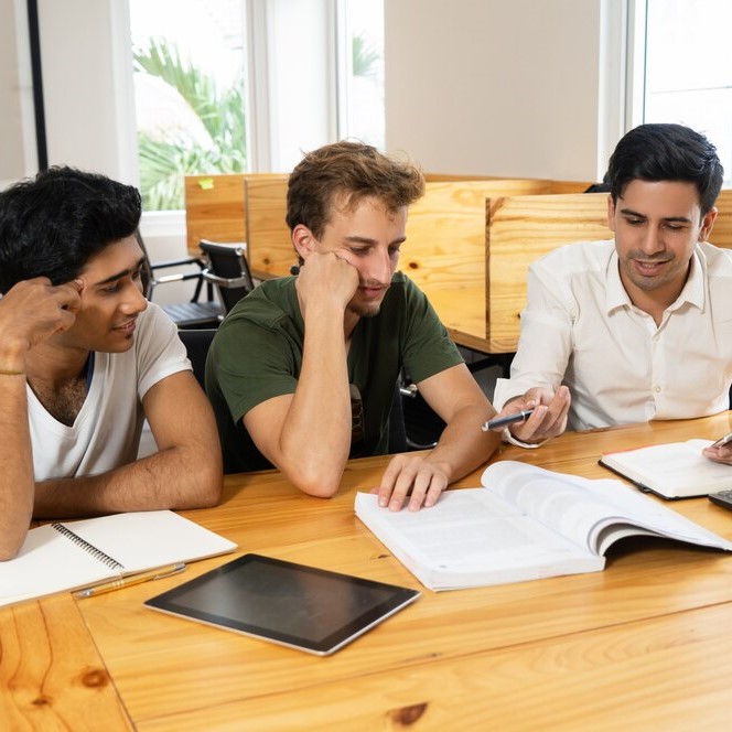 Debt Settlement for Credit Card Overdues: Risks and Rewards